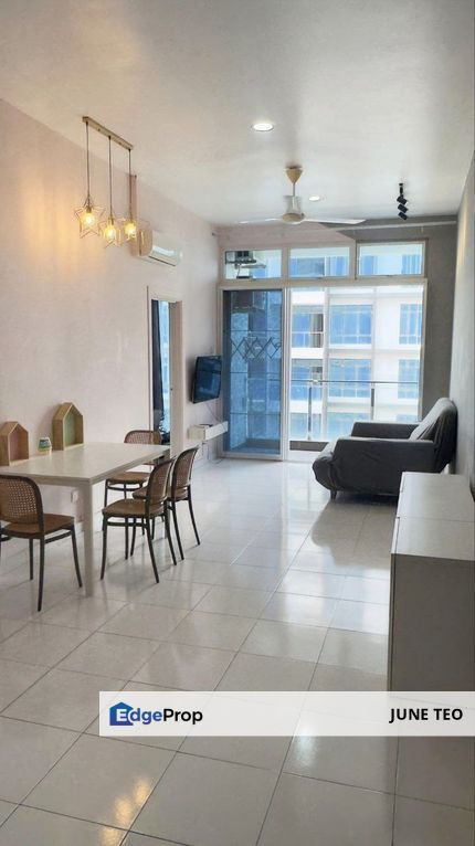 Prime Location Low Floor Fully Furnished Good Condition 1room Apt @ Senai Garden for Rent, Johor, Johor Bahru