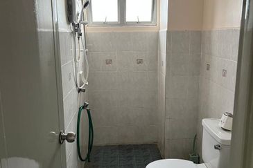 Dwi Mahkota Condominium