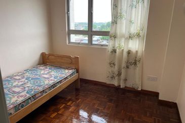 Dwi Mahkota Condominium