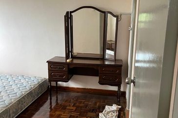 Dwi Mahkota Condominium