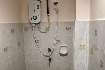 Dwi Mahkota Condominium