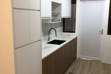 Aloha Tower Condominium