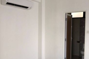 Aloha Tower Condominium