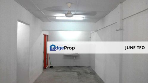 Strategic Location Original Good Condition High Floor 3room Walk Up Flat @ Plentong Utama for Sale, Johor, Pasir Gudang