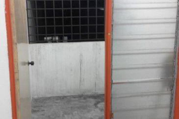 Flat Taman Plentong Utama