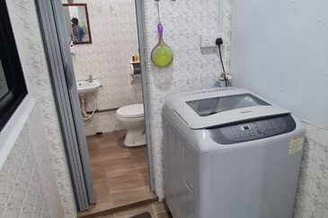 Flat Taman Ungku Tun Aminah