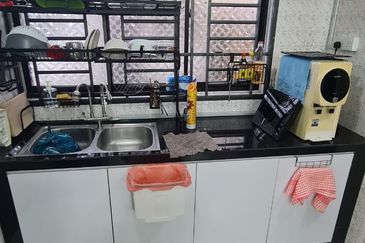 Flat Taman Ungku Tun Aminah