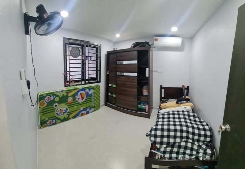 Flat Taman Ungku Tun Aminah