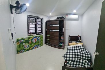 Flat Taman Ungku Tun Aminah