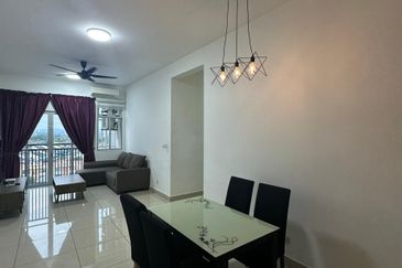 Meridin Bayvue Apartment