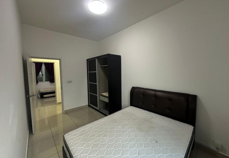 Meridin Bayvue Apartment