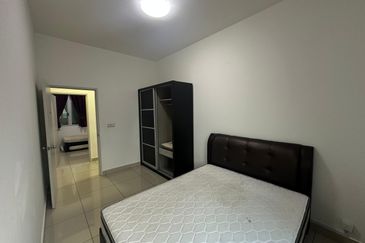 Meridin Bayvue Apartment