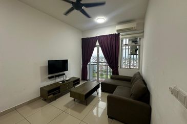 Meridin Bayvue Apartment