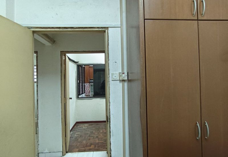 Ria 2 Apartment, Taman Megah Ria