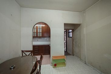 Ria 2 Apartment, Taman Megah Ria