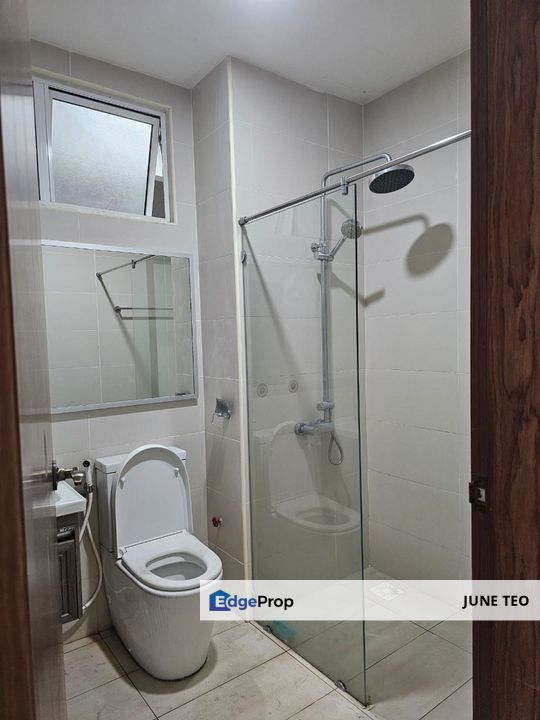 Strategic Location Spacious Good Condition Partial Furnished 3room Apt @ Grandview 360 for Rent, Johor, Johor Bahru