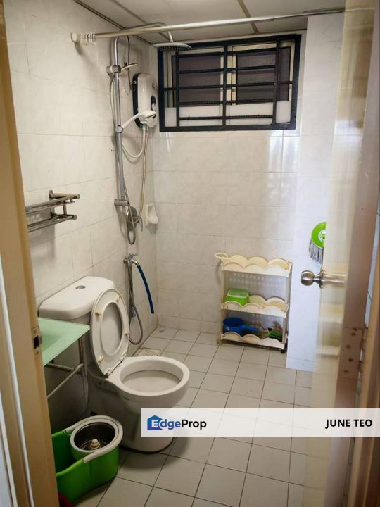 Strategic Location Mid Floor City View Partial Furnished Studio @ Prima Regency for Rent, Johor, Plentong