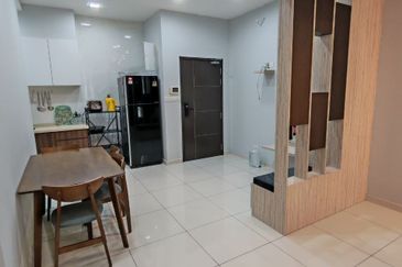 D'Summit Residences @ Kempas Utama