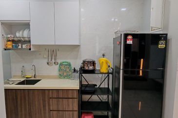 D'Summit Residences @ Kempas Utama