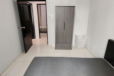 D'Summit Residences @ Kempas Utama