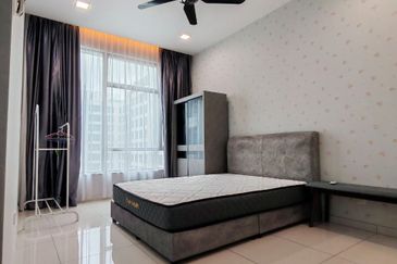 D'Summit Residences @ Kempas Utama