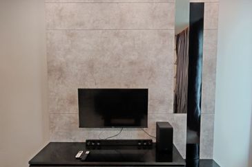 D'Summit Residences @ Kempas Utama