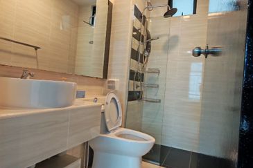 D'Summit Residences @ Kempas Utama