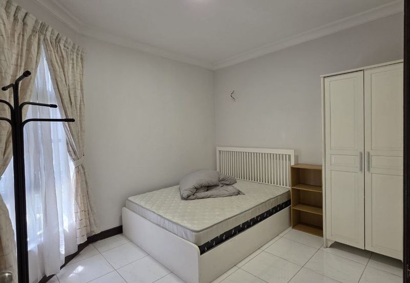 The Straits View, Bandar Baru Permas Jaya