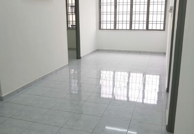 Taman Flora Heights Flat