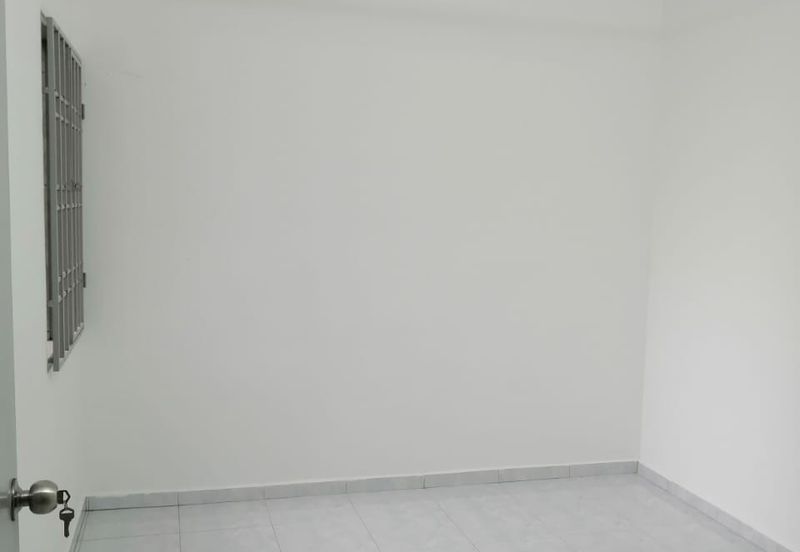 Taman Flora Heights Flat