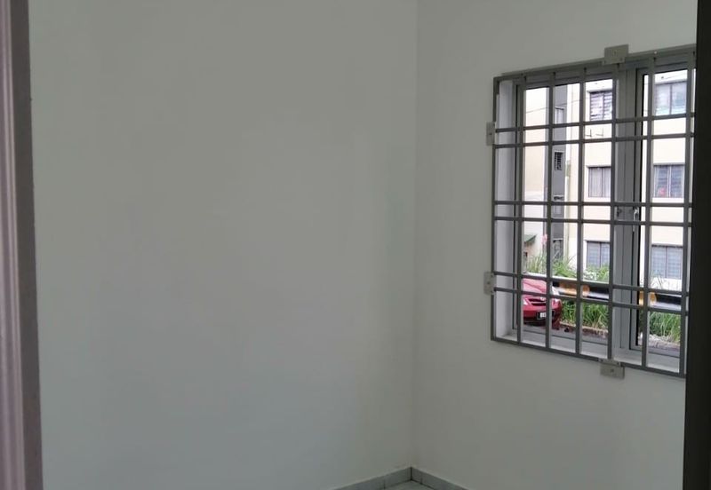 Taman Flora Heights Flat