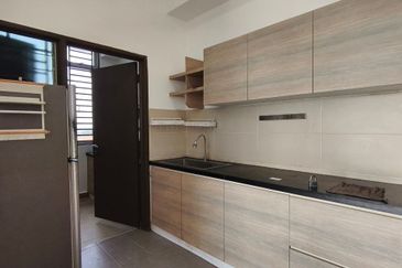 Seri Austin Luxury Apartment