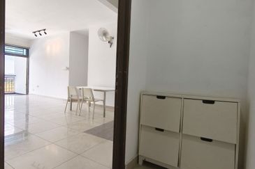 Seri Austin Luxury Apartment