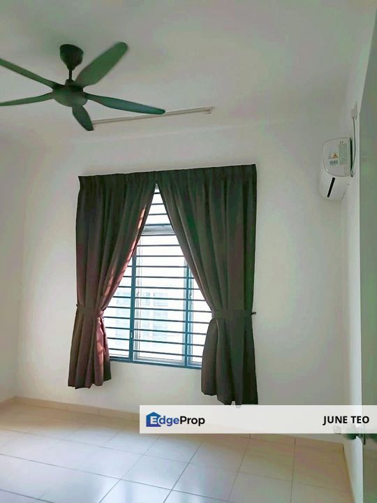 Original Partial Furnished 2sty Terrace @ Maya Height for Rent, Johor, Masai