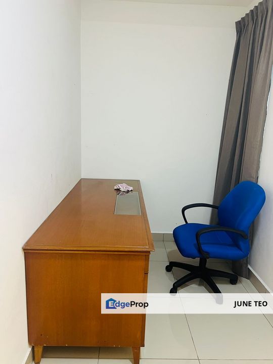 Strategic Location Fully Furnished Good Condition 1room Apt @ Austin Suites for Rent, Johor, Johor Bahru