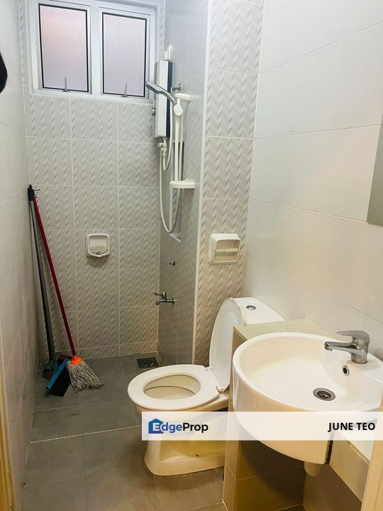 Strategic Location Fully Furnished Good Condition 1room Apt @ Austin Suites for Rent, Johor, Johor Bahru