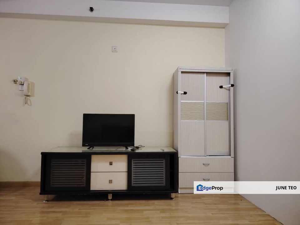 Strategic Location Fully Furnished Good Condition Mid Floor Golf Course View Studio @ Prima Regency for Rent, Johor, Plentong