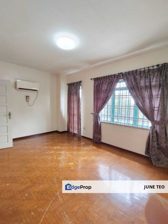 Spacious Partial Furnished Good Condition 3room Apt @ Octville Condo for Rent, Johor, Masai