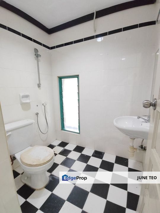 Spacious Partial Furnished Good Condition 3room Apt @ Octville Condo for Rent, Johor, Masai