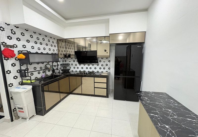 Clover @ Taman Pulai Mutiara 2