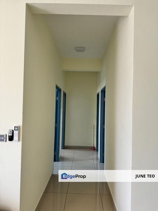 Strategic Location Fully Furnished Good Condition 3room Apt @ Meridin Bayvue for Rent, Johor, Masai