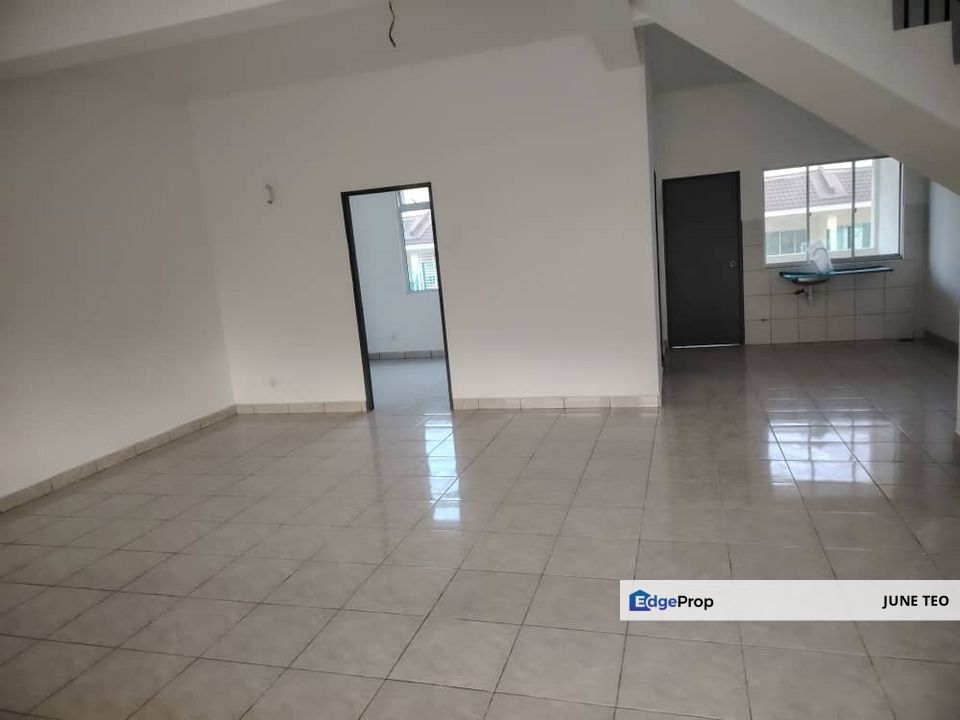 Unfurnished Original 2sty Terrace @ Impian Jaya Senai for Rent, Johor, Senai