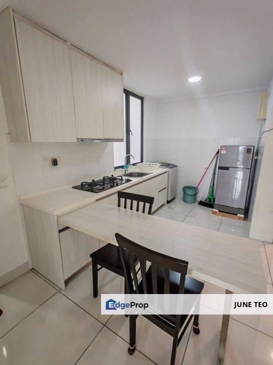 Strategic Location Fully Furnished High Floor City View 1room Apt @ 1Tebrau Apt for Rent, Johor, Johor Bahru