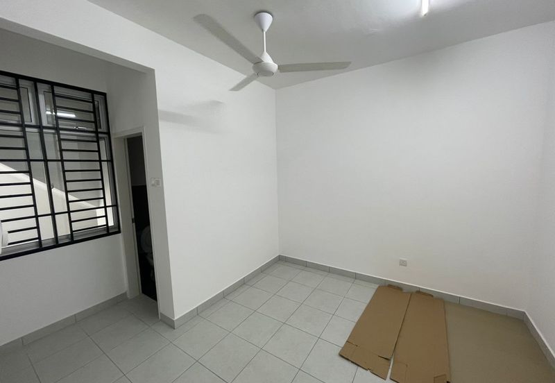 Laman Impian Emas Dua