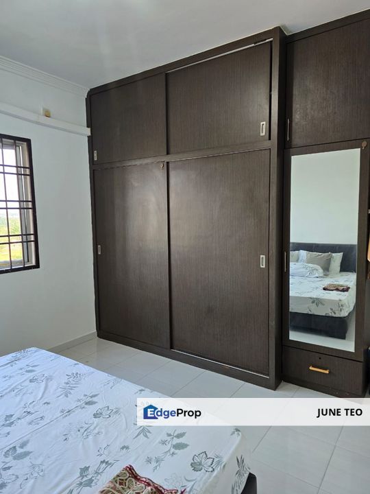 Strategic Location Mid Floor Fully Furnished Good Condition 3room Apt @ Prima Regency for Rent, Johor, Plentong