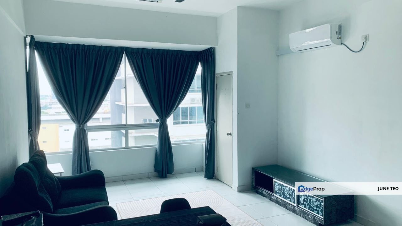Strategic Location Fully Furnished Mid Floor Studio @ Akademik Suite for Rent, Johor, Johor Bahru