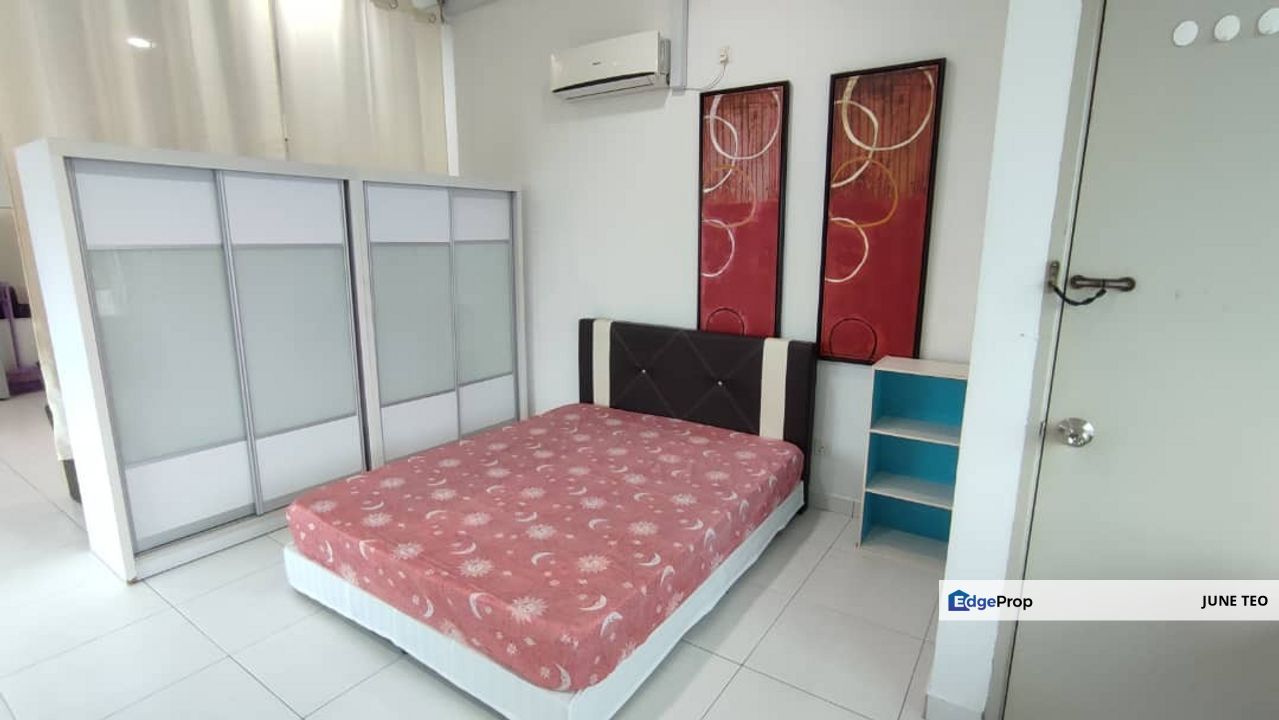 Strategic Location Mid Floor Fully Furnished Studio @ Akademik Suite for Rent, Johor, Johor Bahru