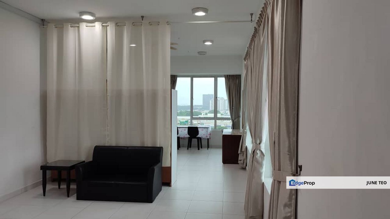 Strategic Location Mid Floor Fully Furnished Studio @ Akademik Suite for Rent, Johor, Johor Bahru