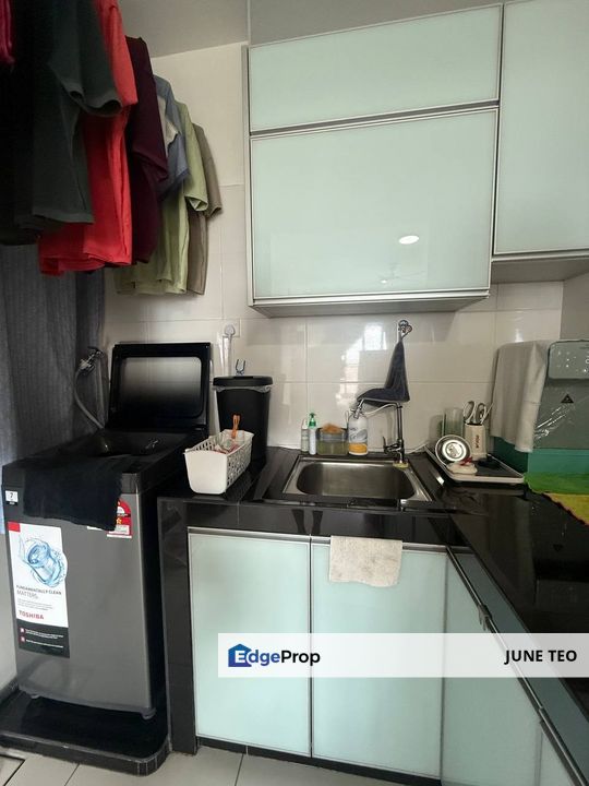 Strategic Location Mid Floor Fully Furnished 1room Apt @ Sky View for Rent, Johor, Bukit Indah