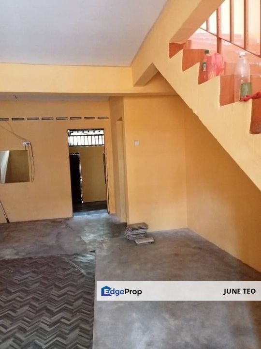 Original Unfurnished 2sty Low Cost House @ Kota Masai for Rent, Johor, Pasir Gudang